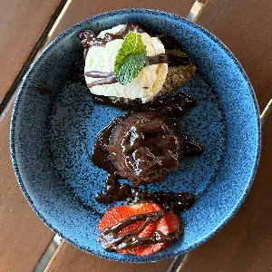 PETIT GATEAU